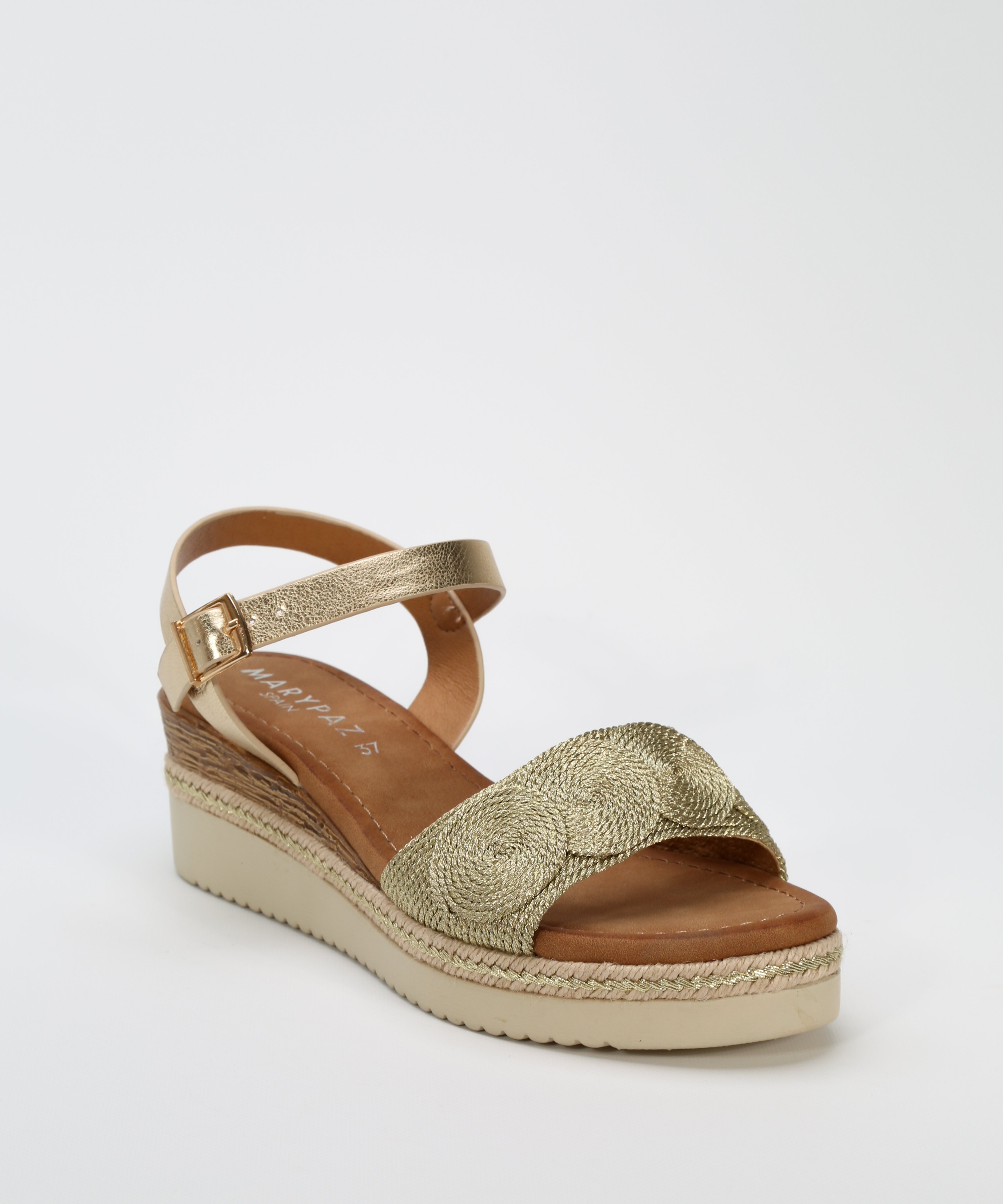 Sandalias cuña bordadas